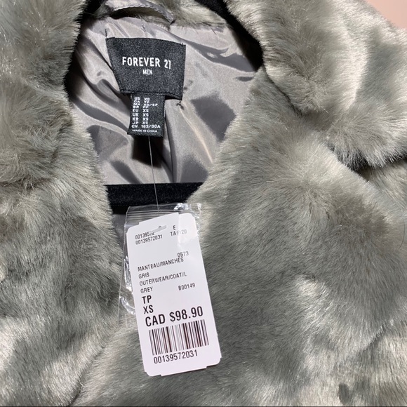 COPY - Forever 21 NWT Unisex Faux Fur Coat - Picture 6 of 6